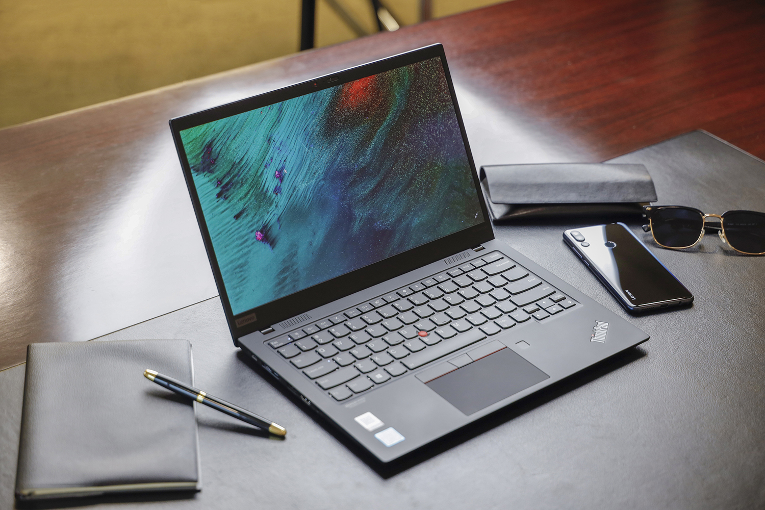 thinkpad x1 carbon 2019美图