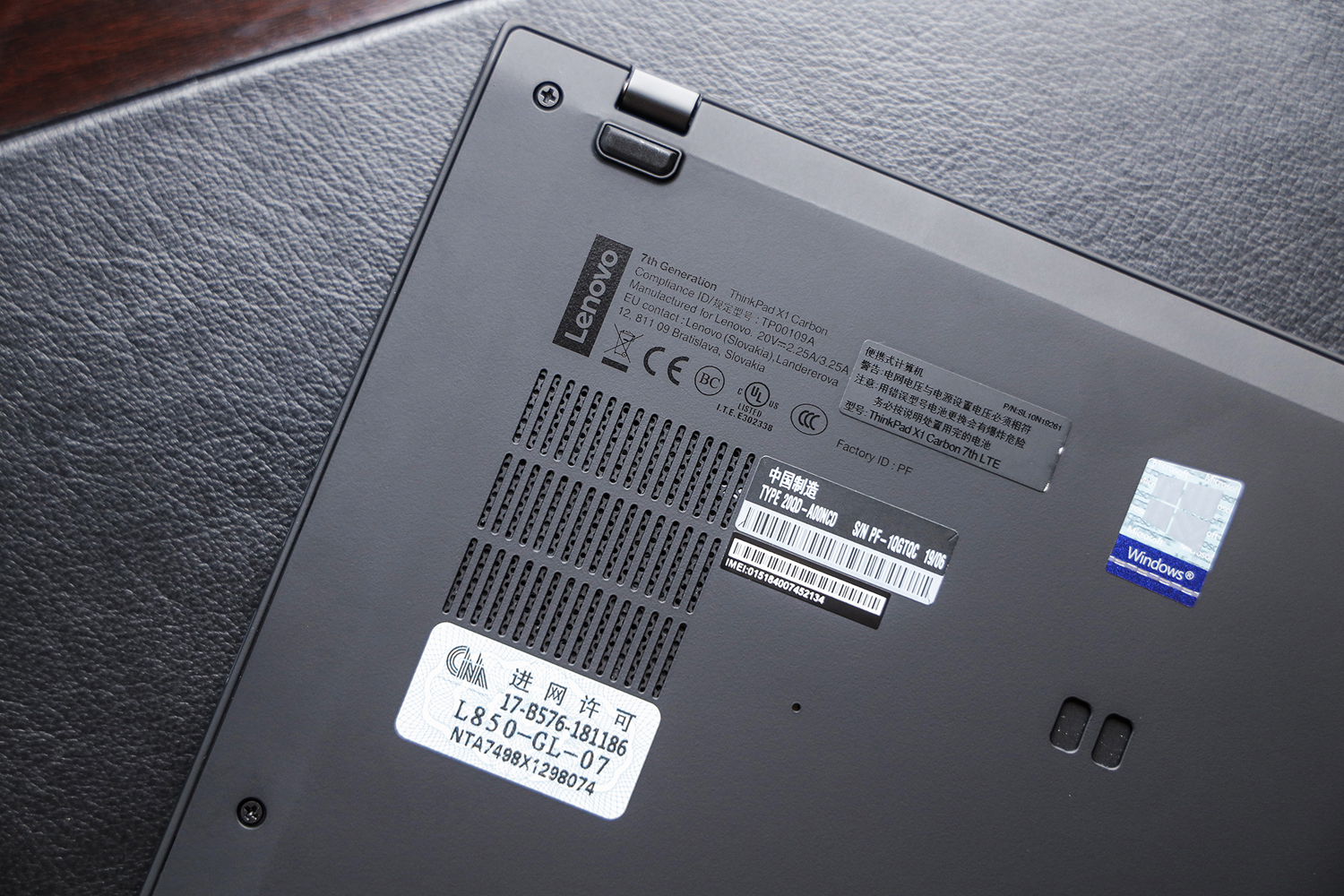 thinkpad x1 carbon 2019美图