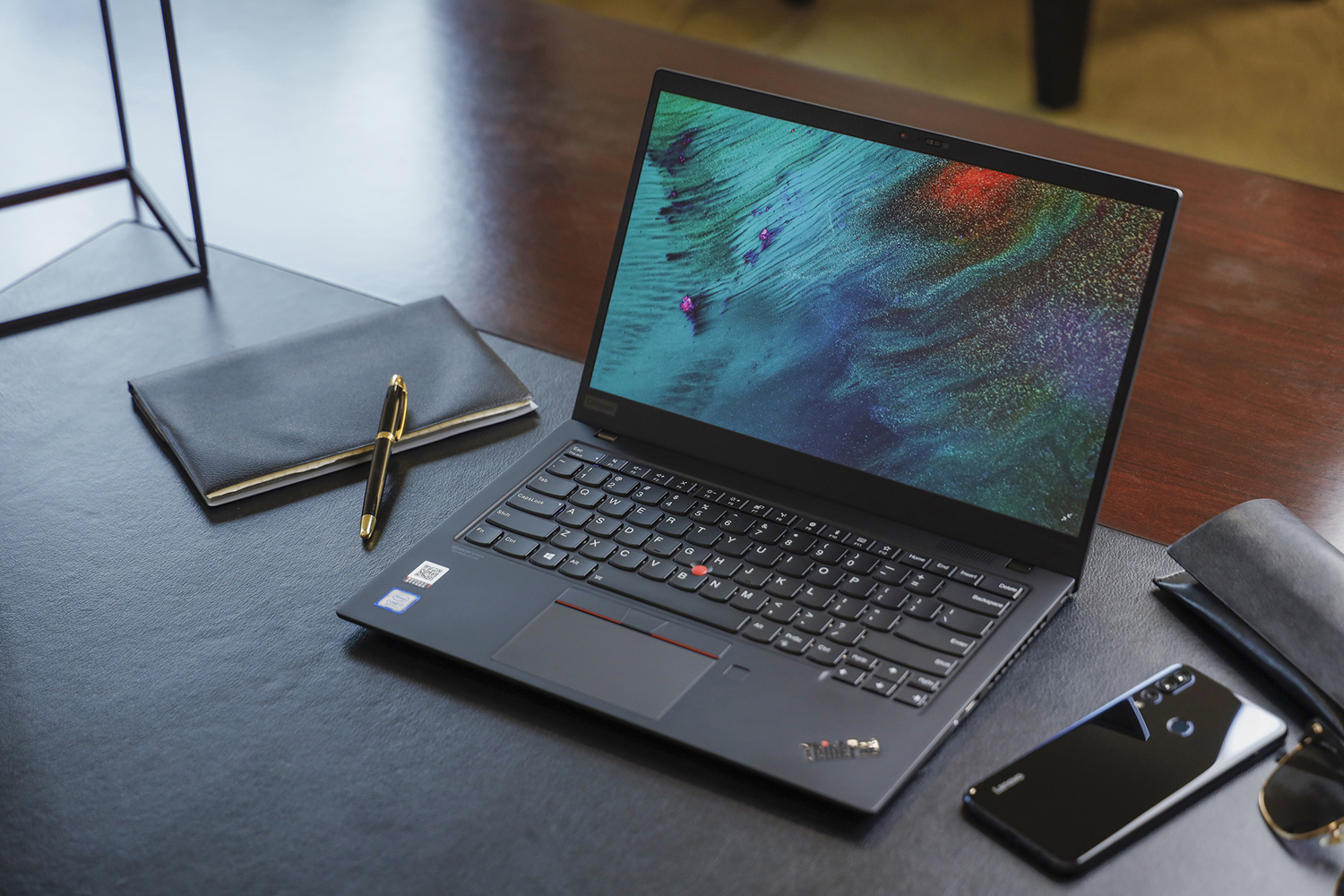 thinkpad x1 carbon 2019美图